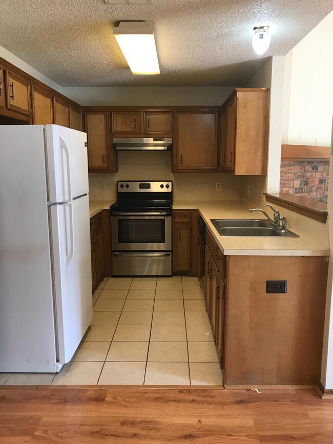 Foto del edificio - 5620 Brownfield Dr