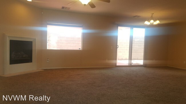 Building Photo - 3 br, 2.5 bath House - 9131 Mercer St