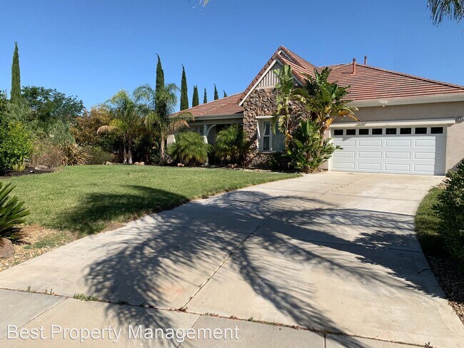 Building Photo - 4 br, 3 bath House - 2637 Presidio Dr