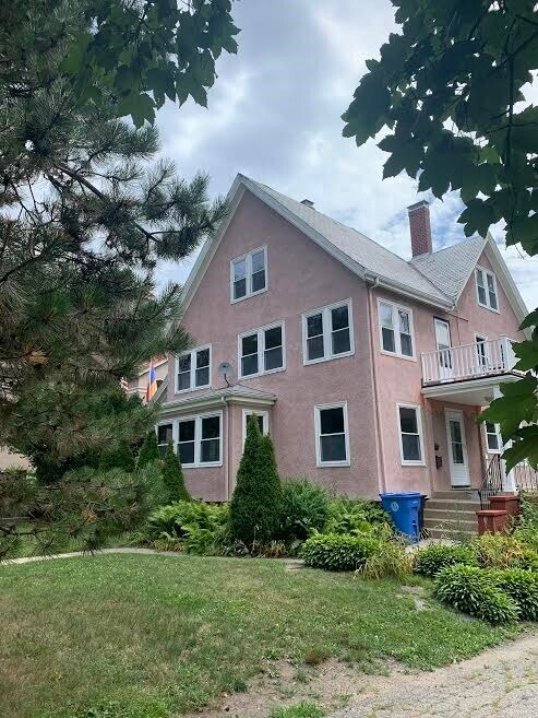 Primary Photo - 206 Lexington St