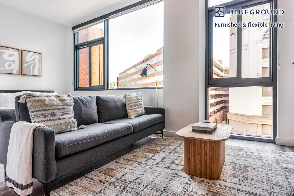 Foto principal - 1255 22nd St NW