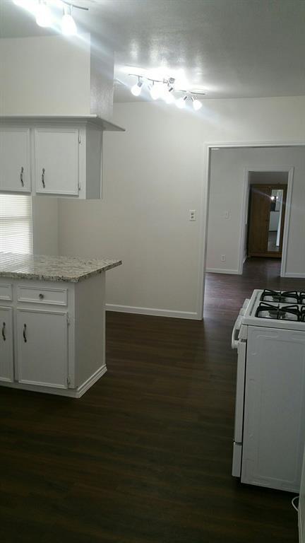 Building Photo - 1302 Ryon St