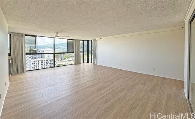 Building Photo - 2724 Kahoaloha Ln