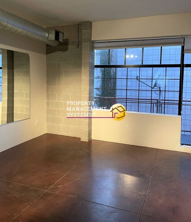 Foto del edificio - 336 W 300 S