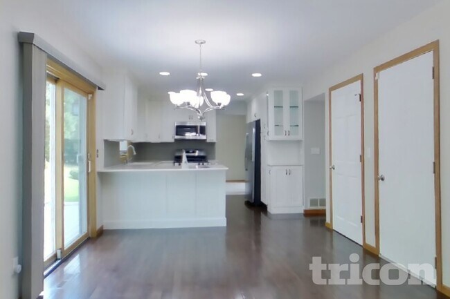 Building Photo - 2303 Leyland Cir