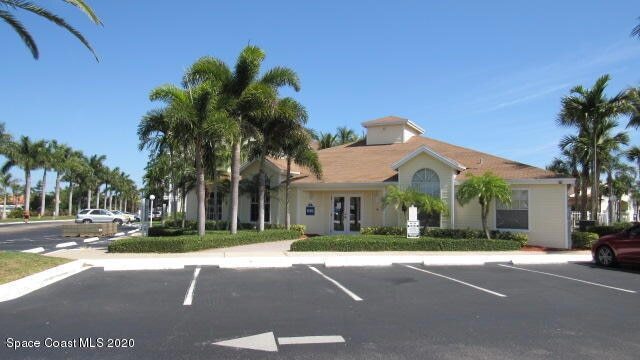 Foto del edificio - 1850 Charlesmont Dr