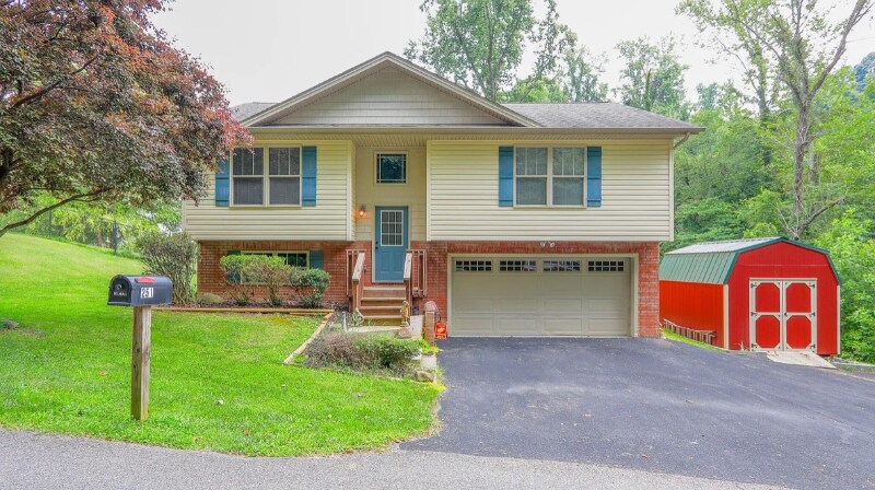 Primary Photo - 251 New Hope Rd