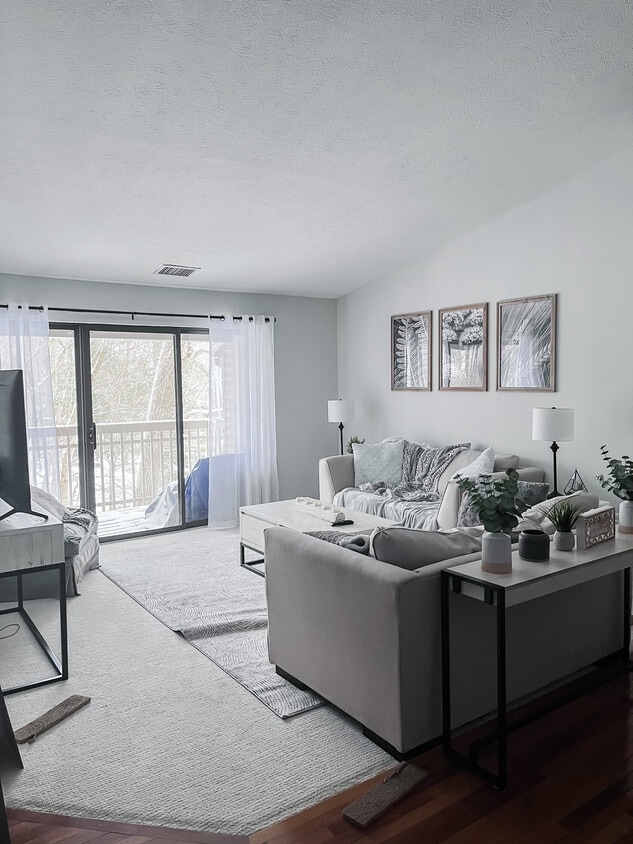 3800 Rosemont Blvd Unit 101H, Fairlawn, OH 44333 Condo for Rent in Fairlawn, OH