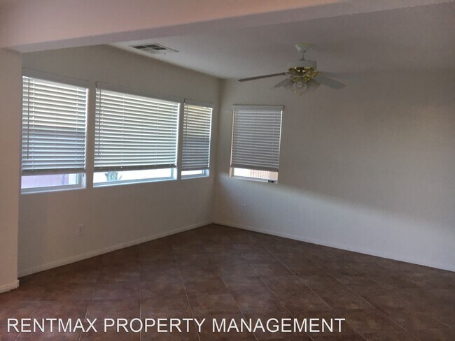 Foto del edificio - 3 br, 2.5 bath House - 7466 DESERT LUPINE