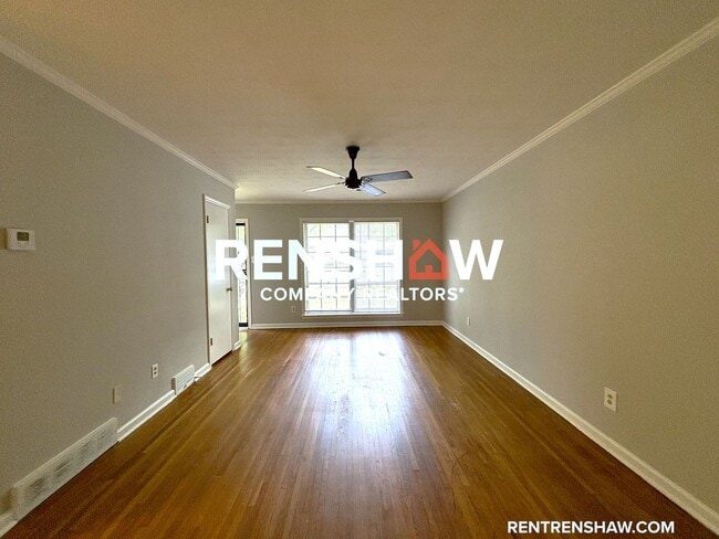 Building Photo - Text the Leasing Team at 901-820-4367 to S...