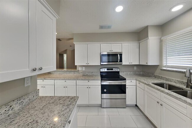 Building Photo - 7411 Dew Mist Ln