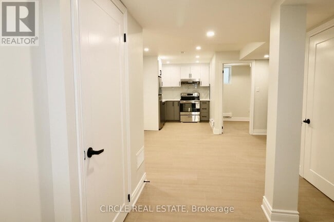 Building Photo - 3 Hinkson St