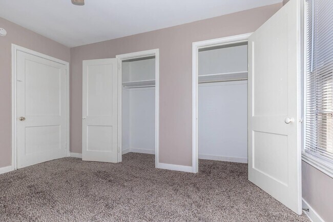 Building Photo - 100 Buccaneer Dr