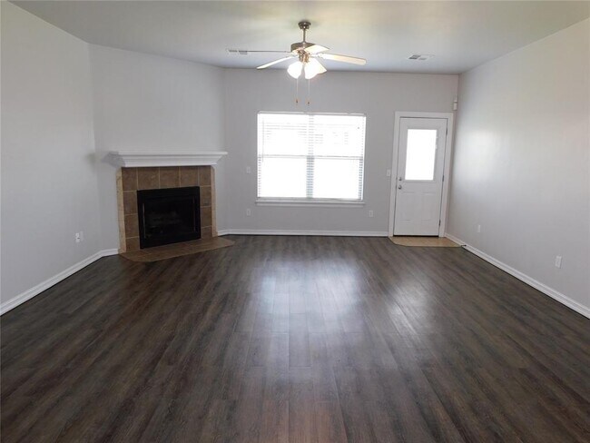 Building Photo - 2121 NW 157th St
