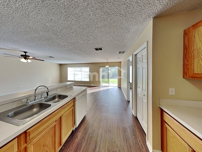 Foto del edificio - 14610 Rockledge Grove Ct