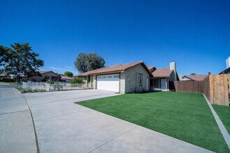 Building Photo - 81402 Palmwood Dr