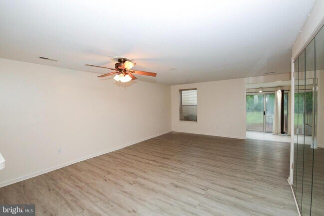 Foto del edificio - 1243 Independence Square