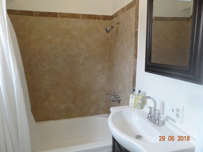 Foto del edificio - 623 W Queen St