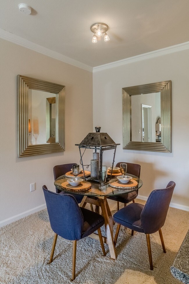 Wildwood Creek Apartments Grapevine, TX