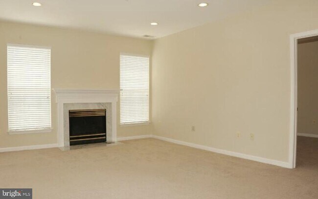 Foto del edificio - 5928 Founders Crossing Ct