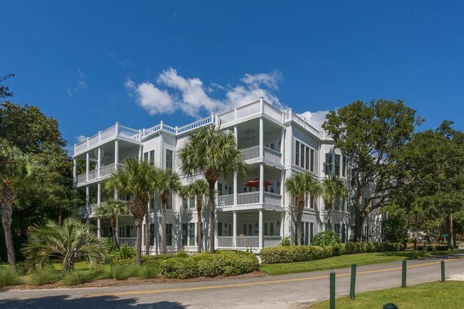 Building Photo - 654 Oglethorpe Ave
