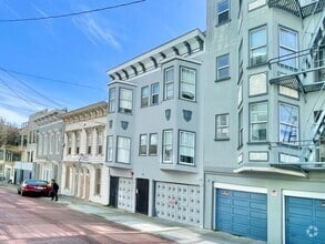 Building Photo - 585 Birch St