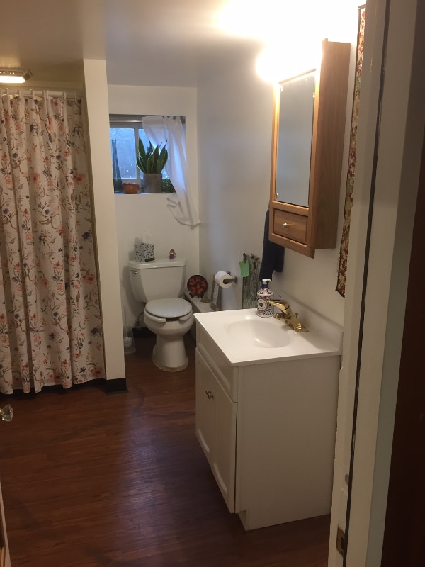 Building Photo - 352 Marion Ave