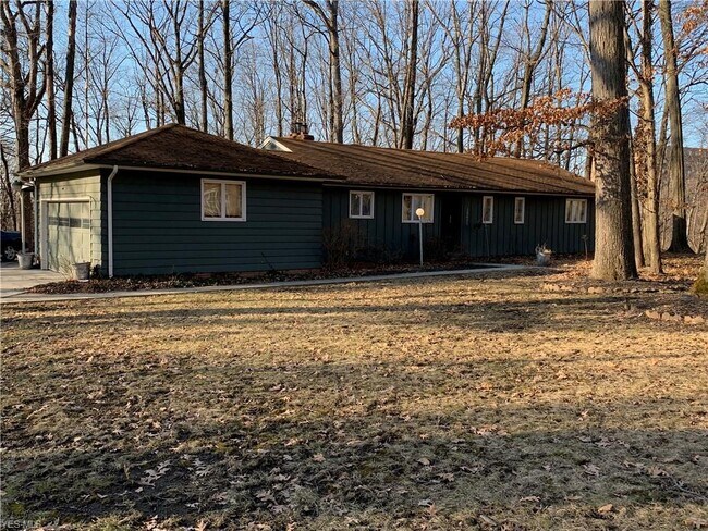 Building Photo - 15411 Oakhill Rd