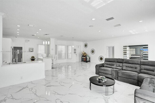 Foto del edificio - 5360 SW 32nd Way