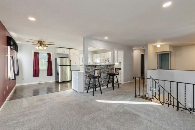 Foto del edificio - LEASING SPECIAL!! 2 Bed, 1.5 Bath Home in Ankeny