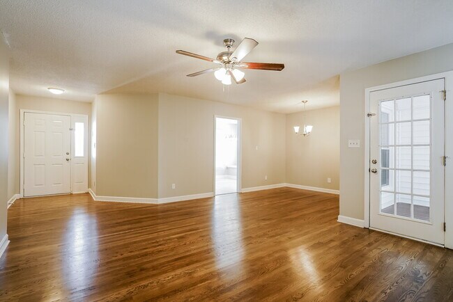 Building Photo - 2516 Birchford Ct