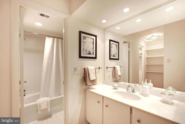 Foto del edificio - 1140 23rd St NW