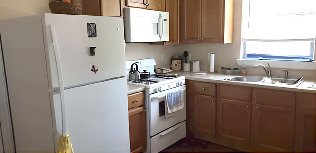 Kitchen - 2623 Avenue H