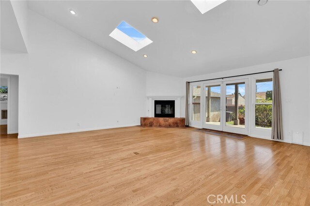 Foto del edificio - 4114 Artesia Blvd