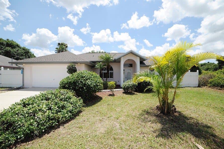 2785 Tusket Ave House Rental in North Port, FL