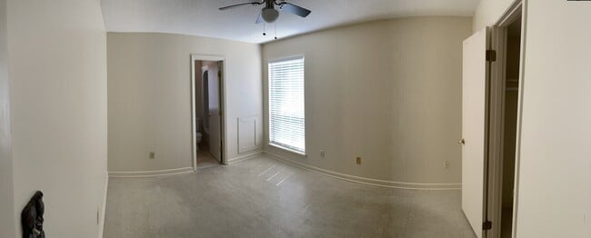 Bedroom 2 - 409 Summerview Dr