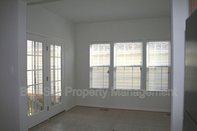 Building Photo - 2415 Abington Drive