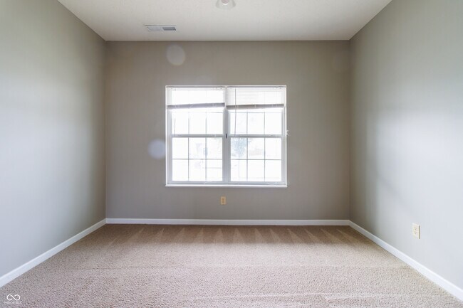 Building Photo - 856 Adena Ln