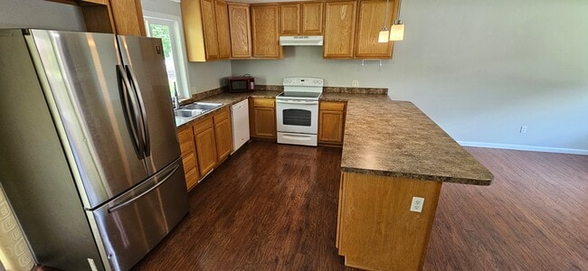 Building Photo - 536 Miller Ave