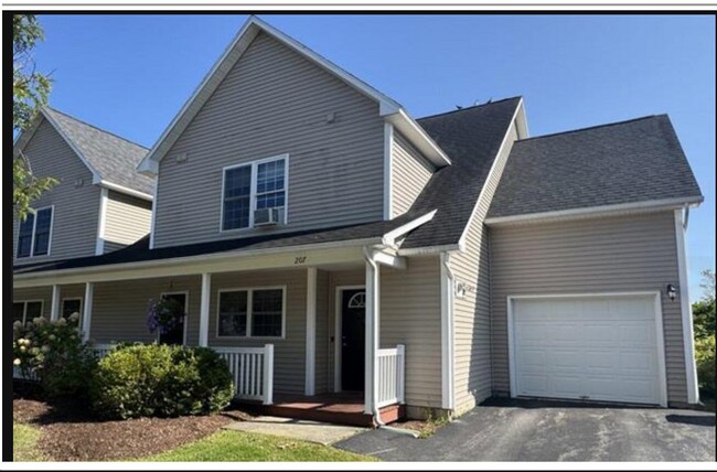 Foto del edificio - 207 Farmall Dr