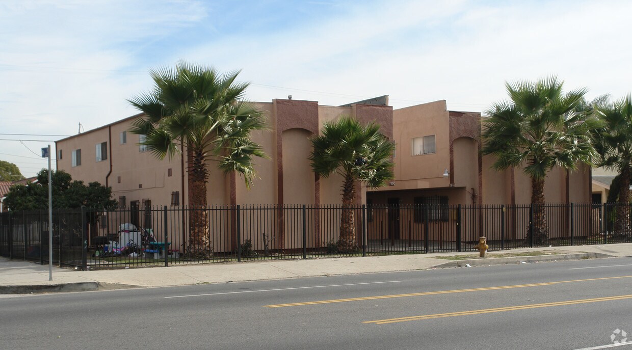 Primary Photo - 7800 Avalon Blvd