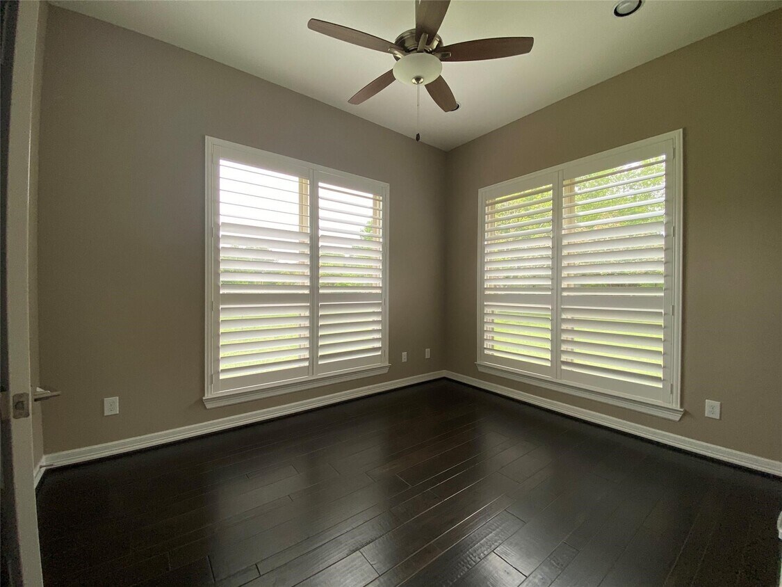 Foto del edificio - 2911 S Saddlebrook Ln