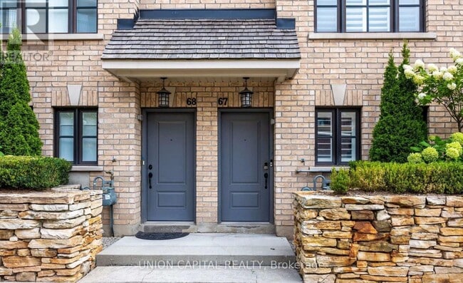 Photo du bâtiment - 290 Royalton Common