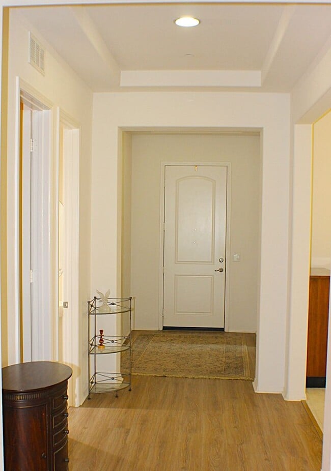 Building Photo - Welcome to Resort-Style Living at Four Sea...