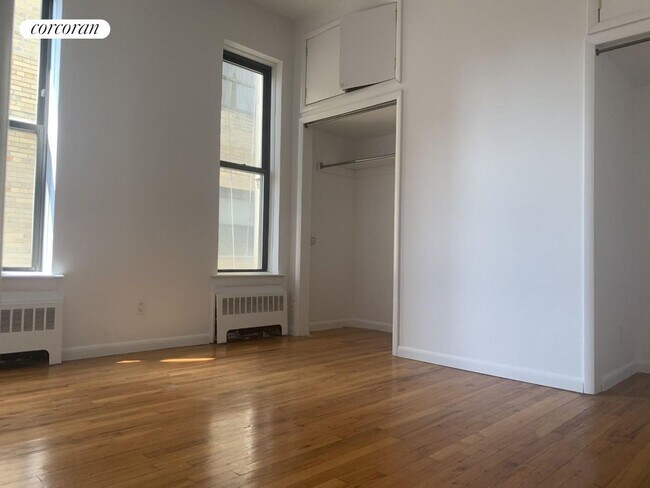 Building Photo - 508 Columbus Ave