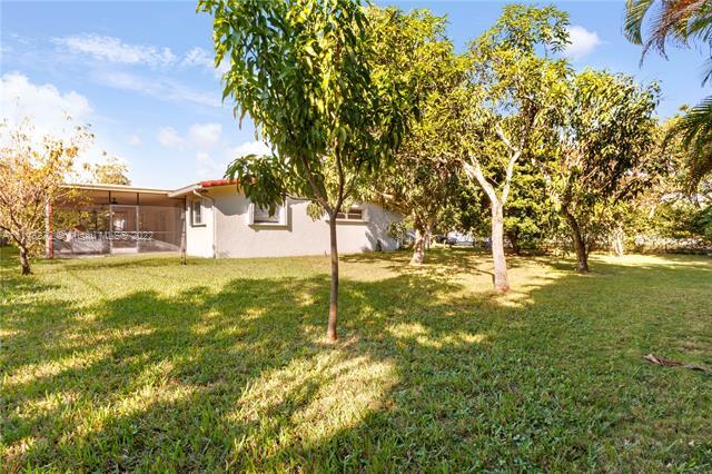 Foto del edificio - 7690 SW 128th St