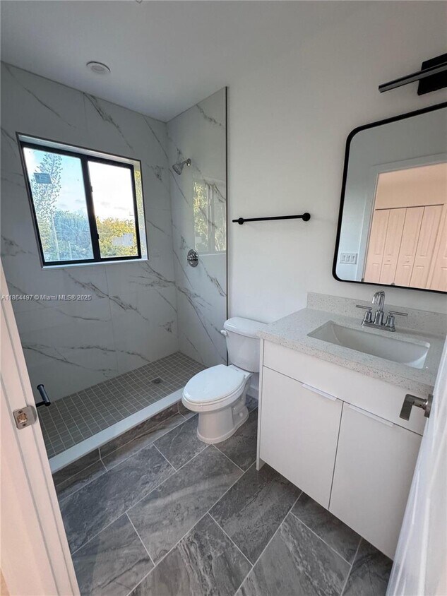 Foto principal - 2782 NW 46th St