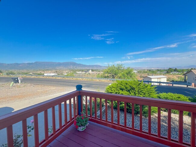 Building Photo - HOME – COTTONWOOD - VERDE VILLAGE UNITS