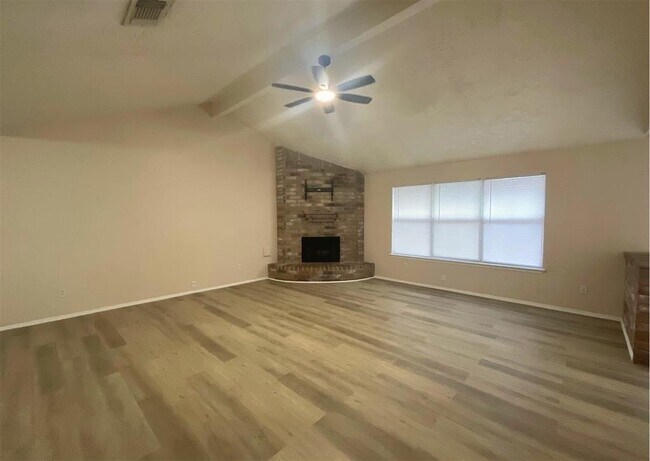 Foto del edificio - 3919 Willmont Rd