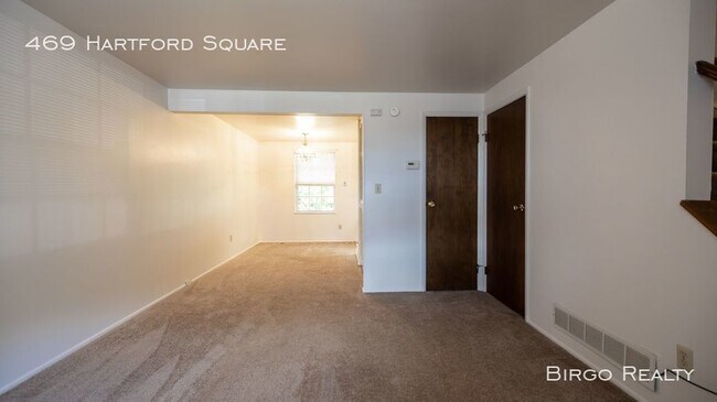 Building Photo - 469 Hartford Square